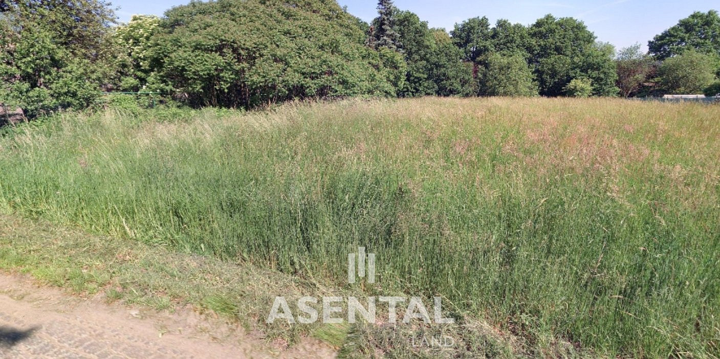 Prodej komerčního pozemku 1 829 m²