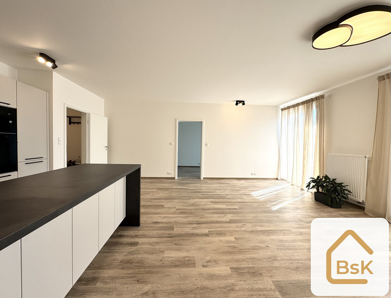 Pronájem bytu 3+kk 98 m² – fotografie 5