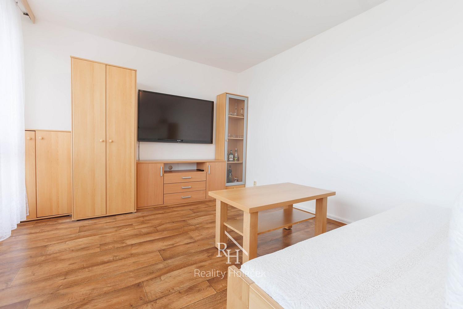 Pronájem bytu 2+1 59 m² – fotografie 4