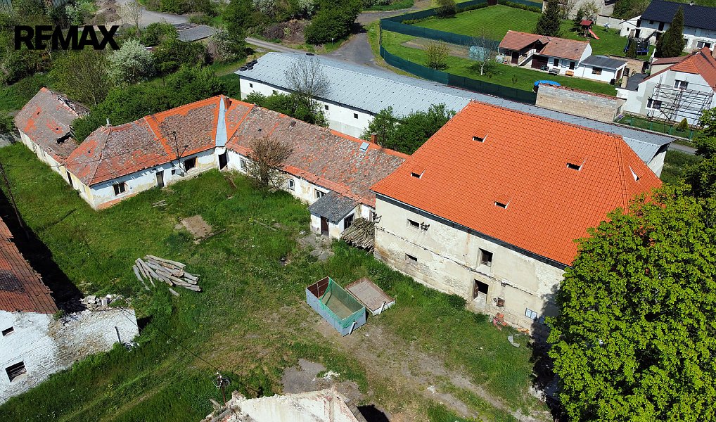 Prodej zemědělského objektu 2 500 m², Počedělice – náhled fotky 13