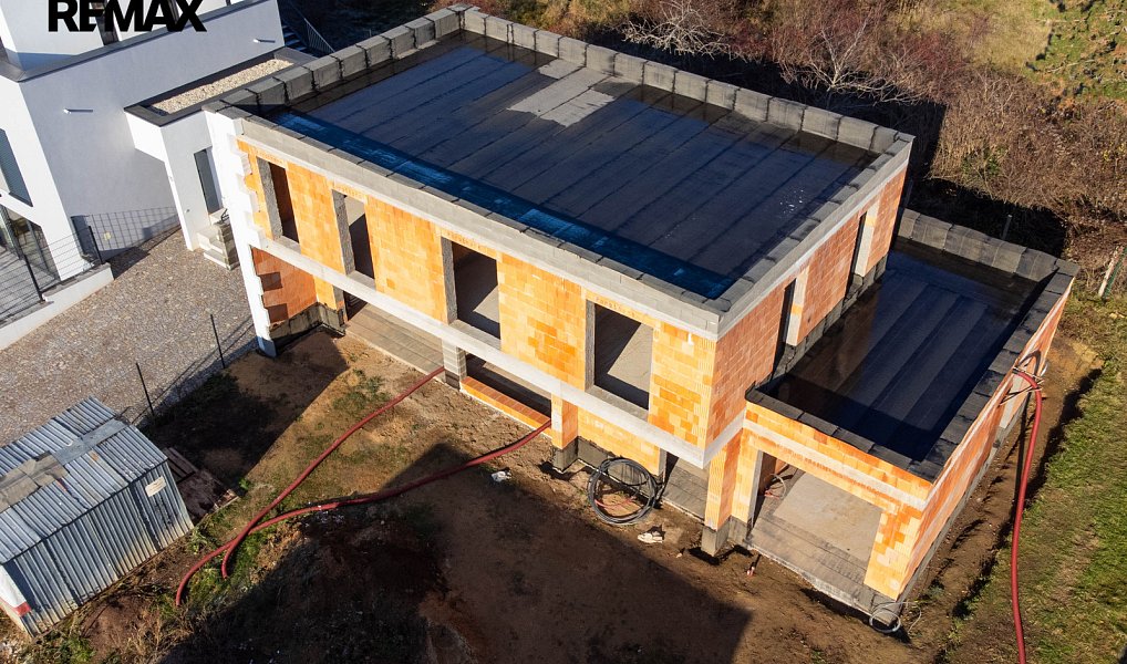 Prodej domu 200 m² s pozemkem 505 m², Brno – náhled fotky 2