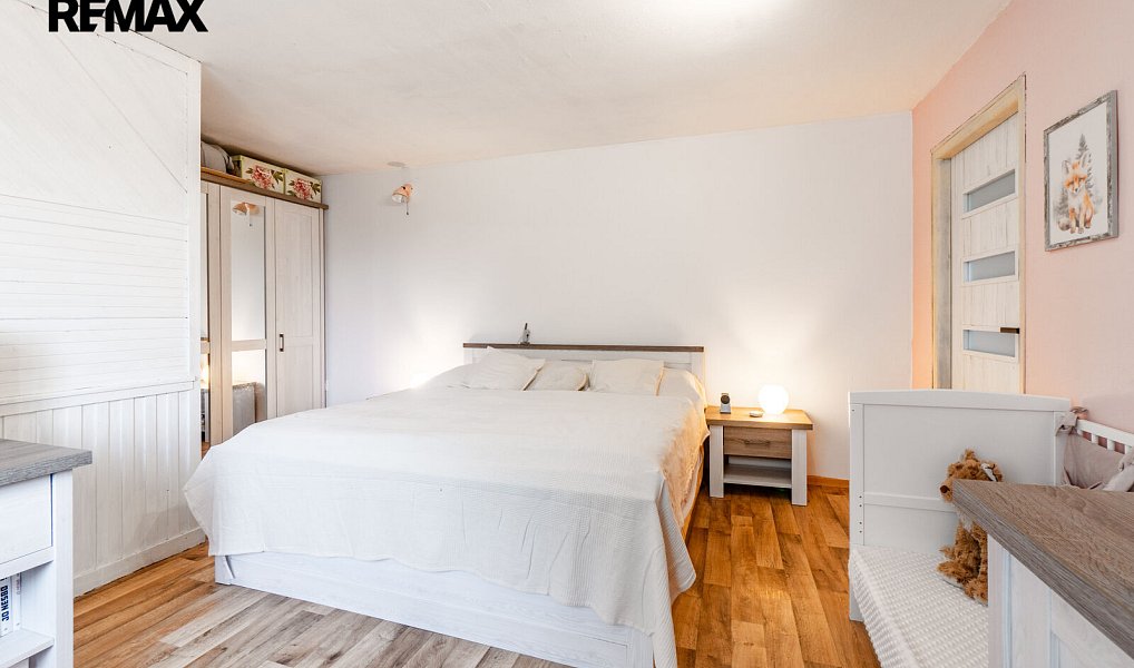 Prodej domu 200 m² s pozemkem 1 941 m², Praha – náhled fotky 6