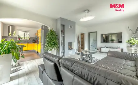 Prodej domu 312 m² s pozemkem 1 152 m², Sportovní, Tachlovice, okres Praha-západ