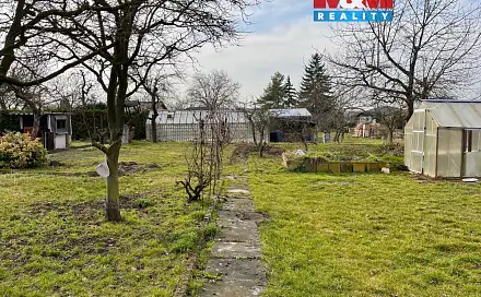 Prodej zahrady 684 m², Parašutistů, Louny