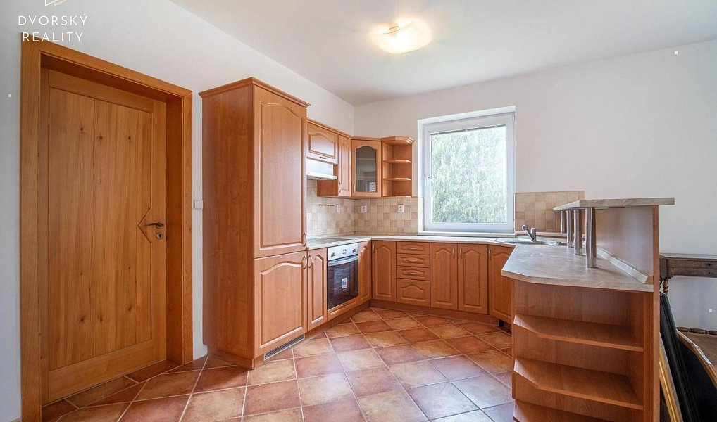 Prodej domu 197 m² s pozemkem 704 m², Křemže – náhled fotky 9