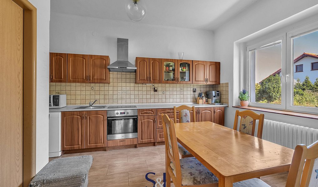 Prodej domu 240 m² s pozemkem 1 661 m², Žatec – náhled fotky 6