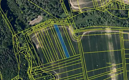 Prodej pole 4 902 m², Zlín - Salaš