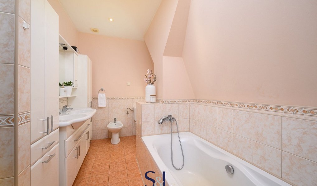 Prodej bytu 4+kk 150 m², Cvikov – náhled fotky 18