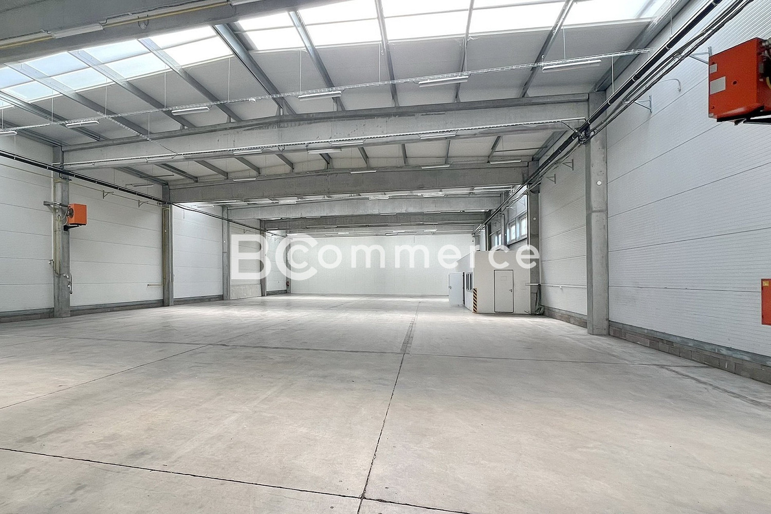 Pronájem skladovacích prostor 640 m² — photo 2