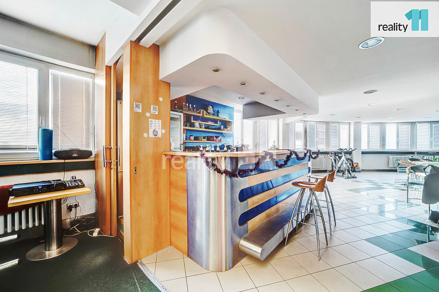 Prodej komerčního objektu (jiného typu) 4 196 m² — photo 3