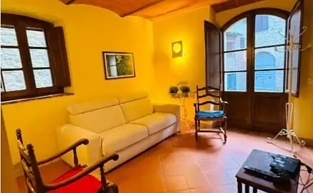 Prodej domu 120 m² s pozemkem 65 m², Bucine, Province of Arezzo, Itálie