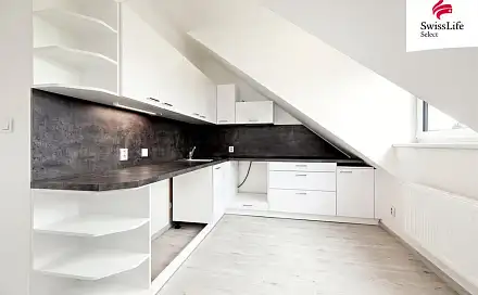 Pronájem bytu 2+1 52 m², Střížkovská, Praha 8 - Libeň