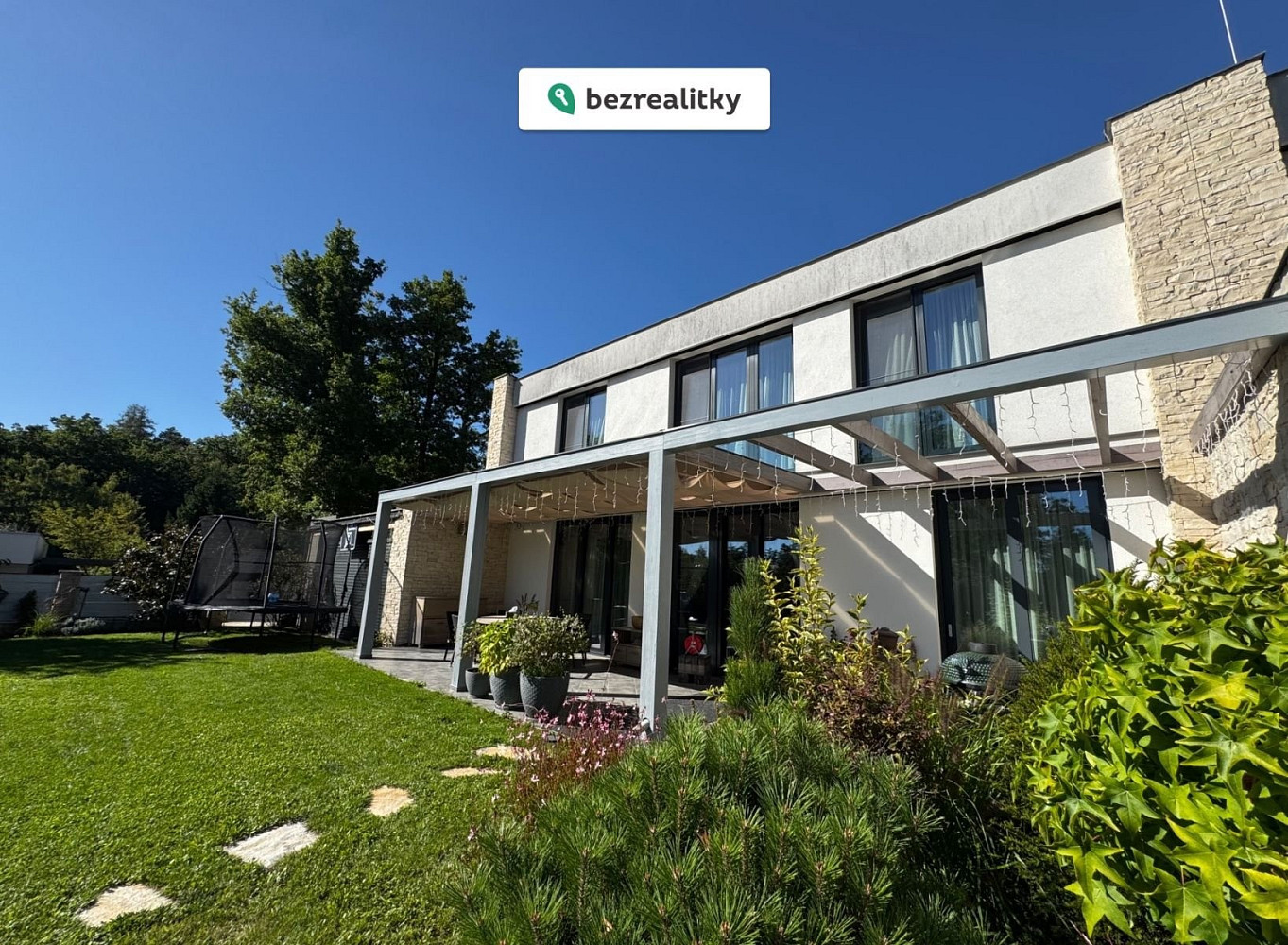 Prodej domu 240 m² s pozemkem 600 m², Ohrobec