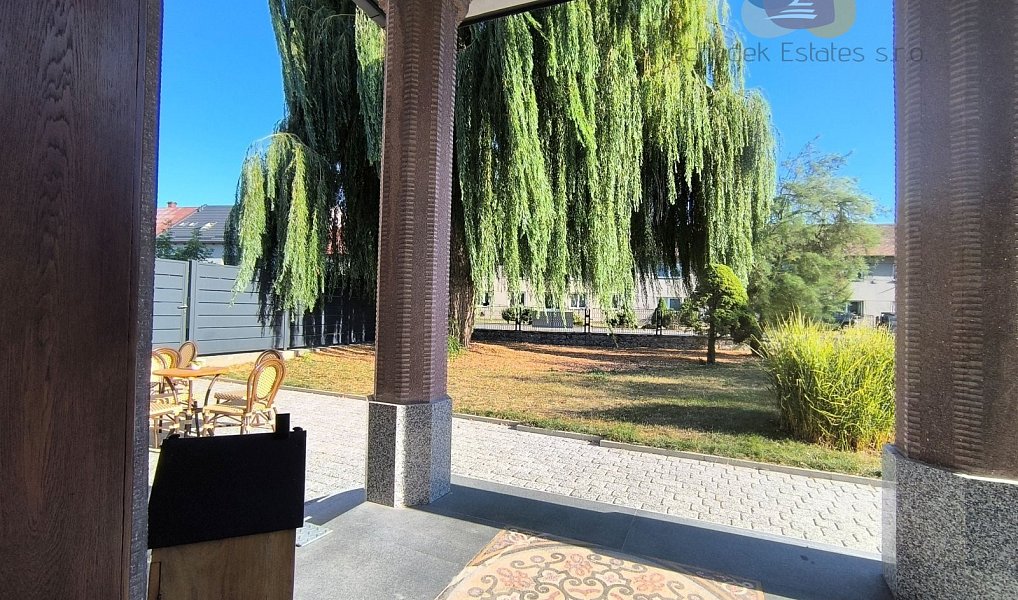 Prodej ubytovacího objektu 690 m², Hněvotín – náhled fotky 36