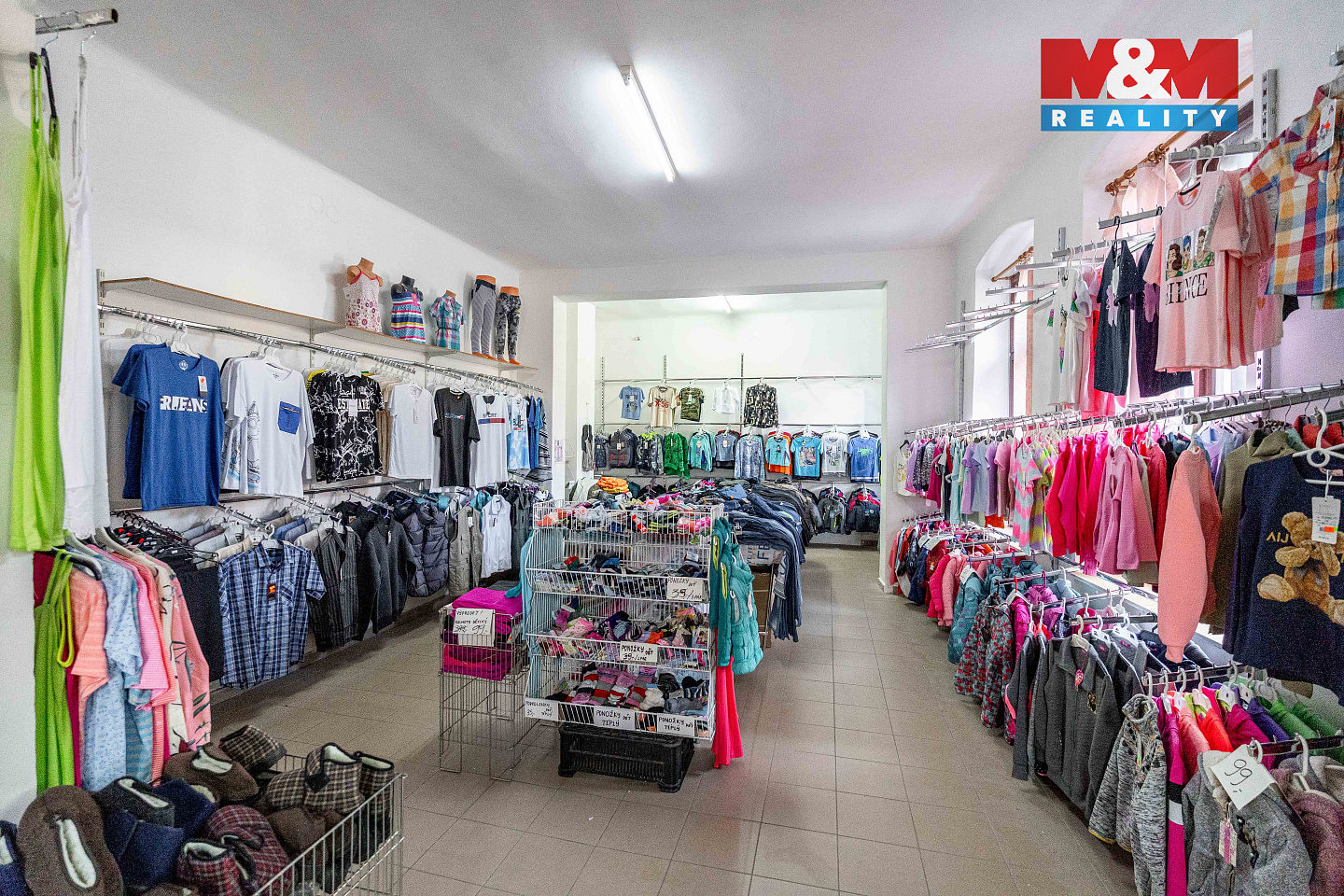 Prodej obchodních prostor 800 m² — photo 3