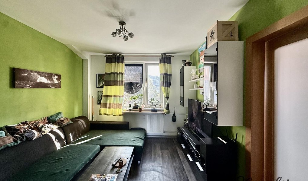 Prodej bytu 2+1 38 m², Vsetín – náhled fotky 2