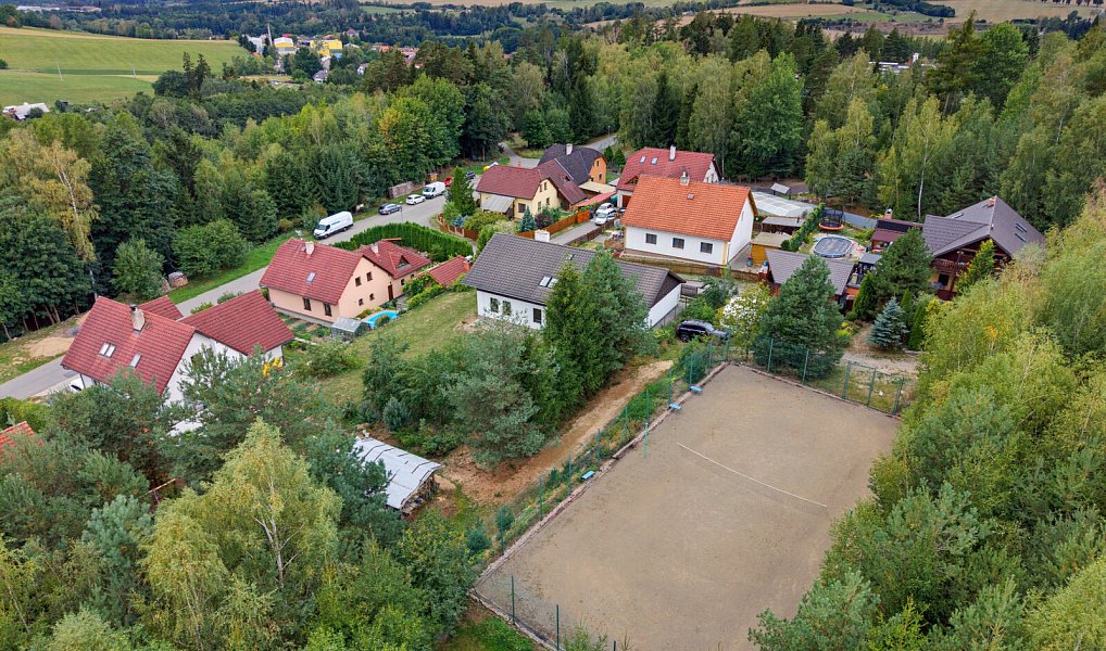 Prodej domu 257 m² s pozemkem 777 m², Sázava – náhled fotky 3