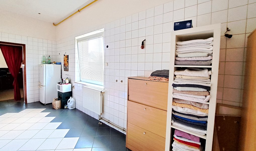 Prodej komerčního objektu (jiného typu) 400 m², Hulín – náhled fotky 10