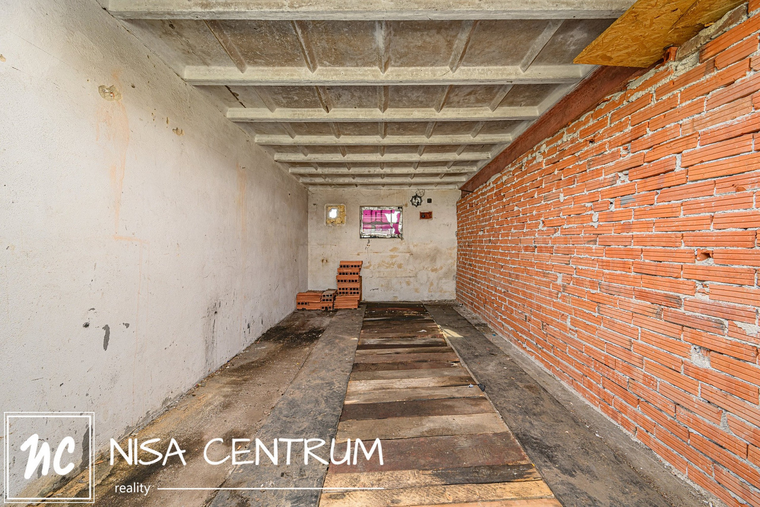 Prodej garáže 18 m2 v Liberci - Františkově – fotografie 3