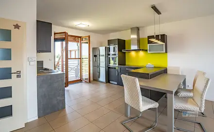 Prodej bytu 3+kk 300 m², Polní, Veleň - Mírovice, okres Praha-východ