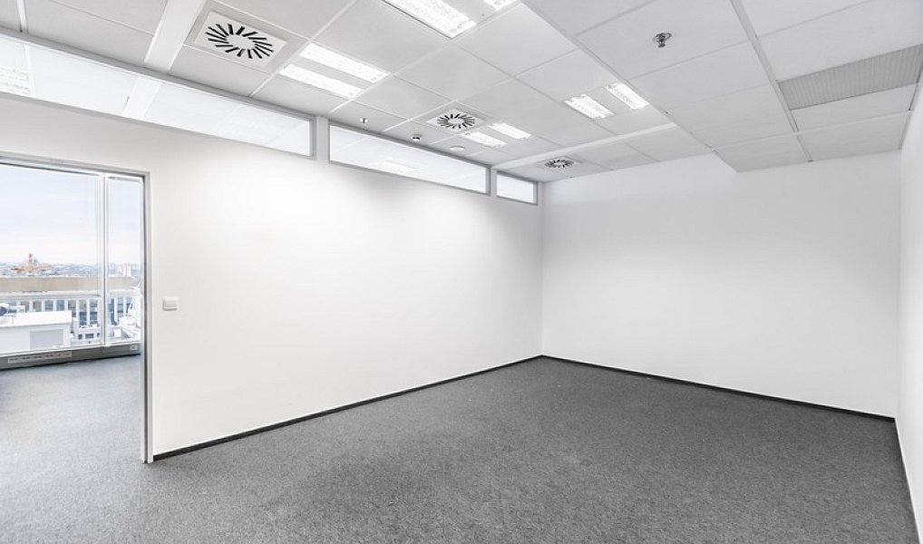 Pronájem kanceláře 108 m², Praha – náhled fotky 12