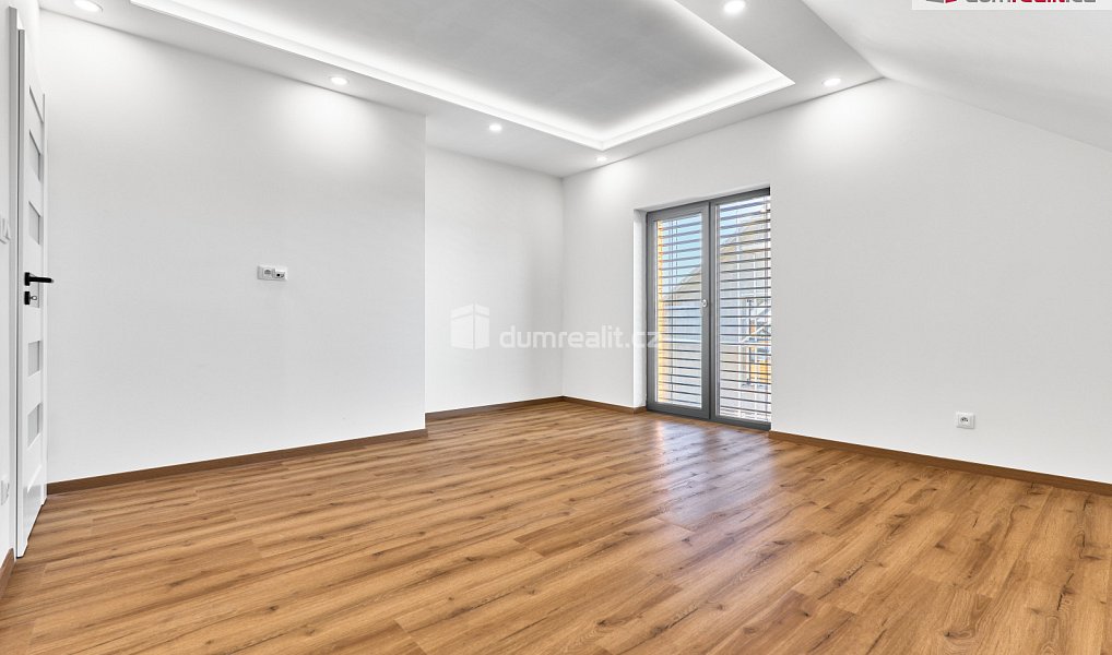 Prodej domu 160 m² s pozemkem 470 m², Ruda – náhled fotky 24