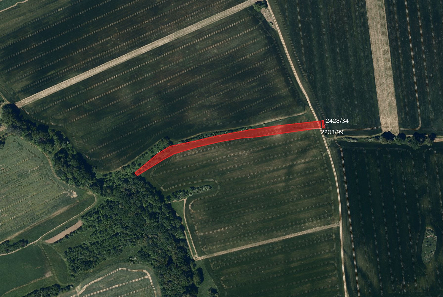 Prodej pole 5 618 m²
