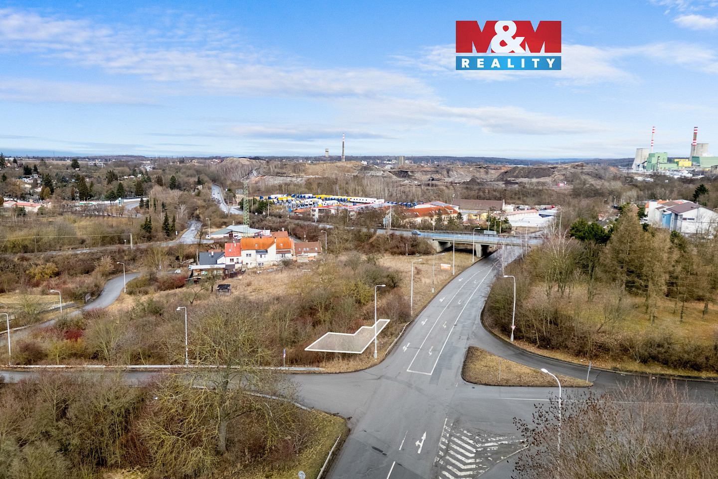 Prodej komerčního pozemku 93 m²