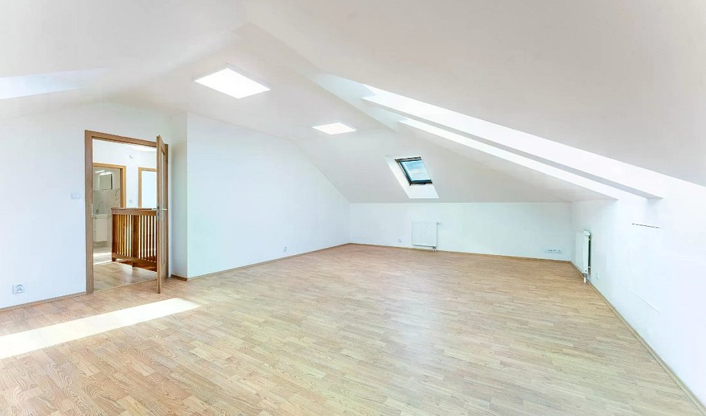 Prodej bytu 4+kk 130 m², Roztoky – náhled fotky 20