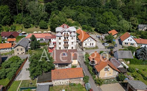 Prodej ubytovacího objektu 1 200 m², Benešov