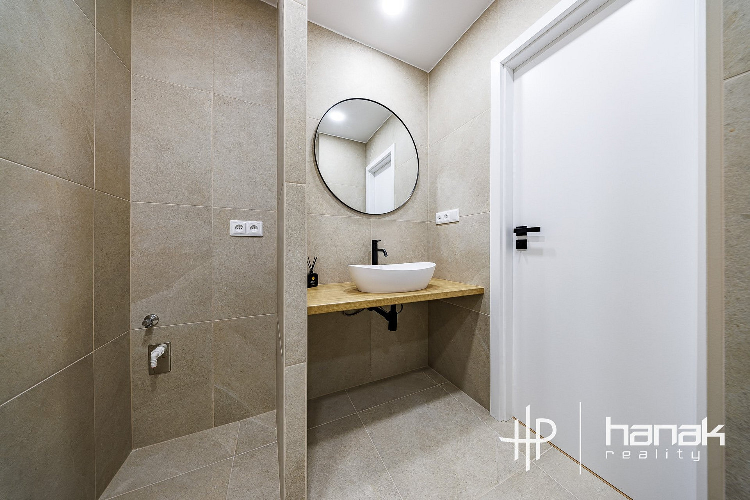 Pronájem bytu 3+1 60 m² – fotografie 3