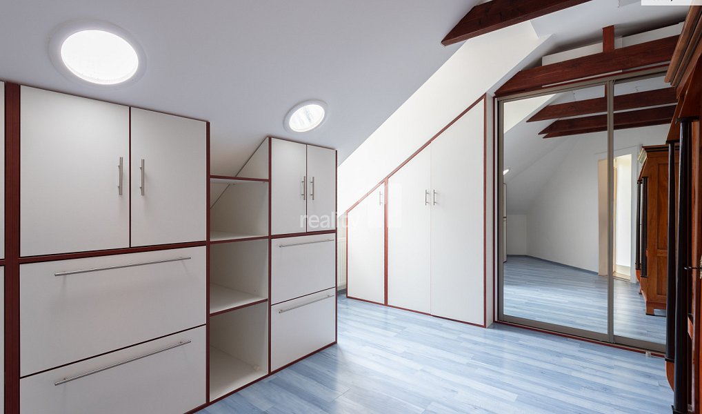 Prodej domu 420 m² s pozemkem 717 m², Praha – náhled fotky 20