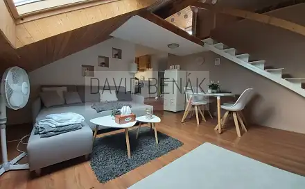 Pronájem bytu 2+kk 53 m², Za Pasáží, Pardubice - Zelené Předměstí