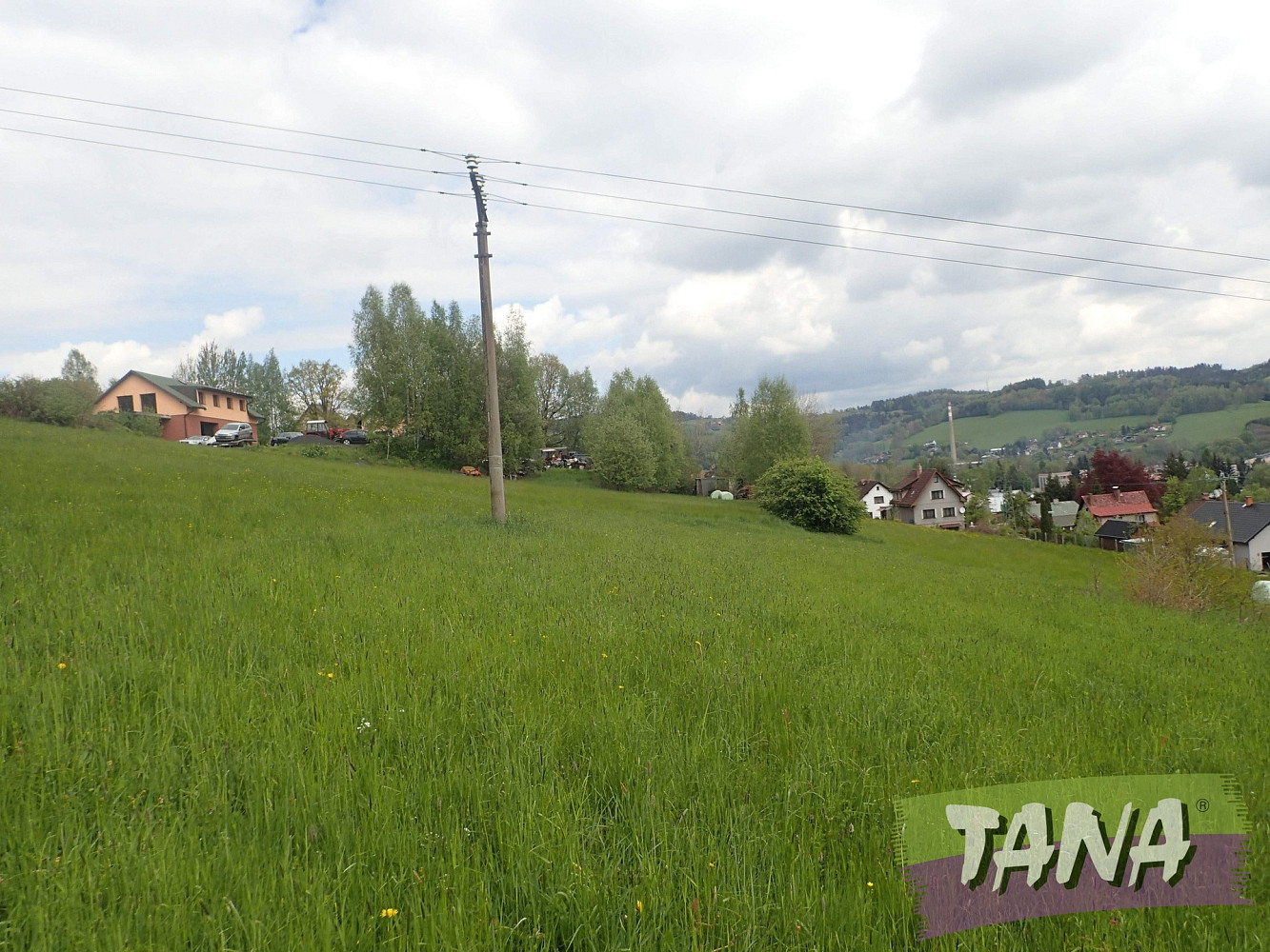 Prodej stavebního pozemku 1 551 m² – fotografie 3