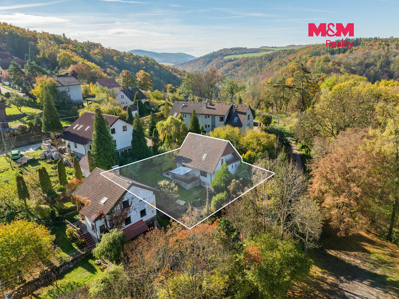 Prodej domu 197 m² s pozemkem 592 m² – fotografie 2