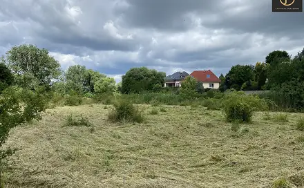 Prodej louky 2 641 m², Tachlovice, okres Praha-západ