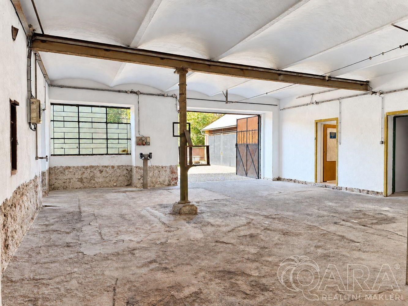 Pronájem výrobních prostor 140 m² – fotografie 2