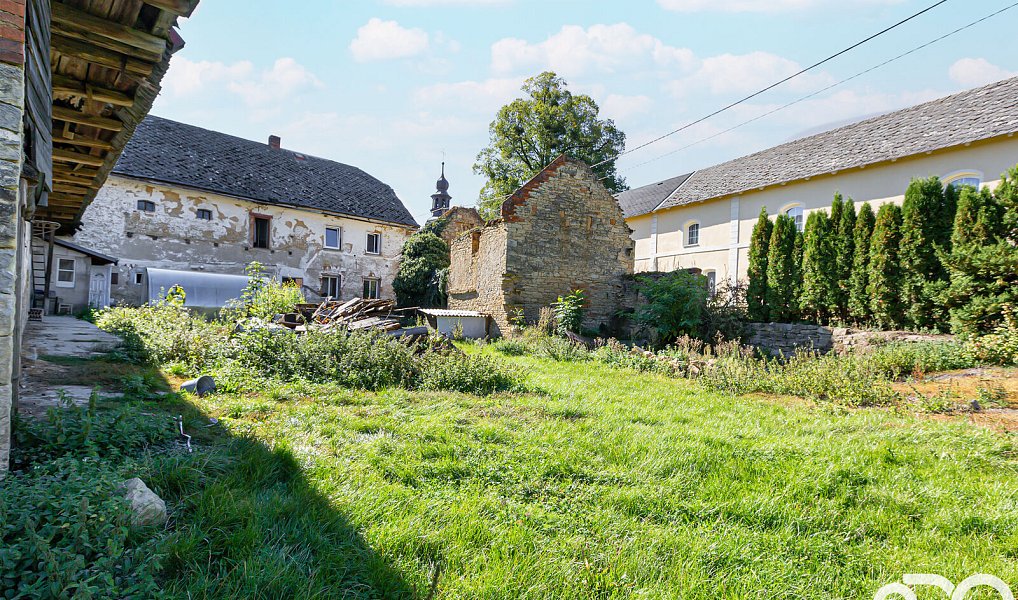Prodej domu 374 m² s pozemkem 2 410 m², Strakov – náhled fotky 6