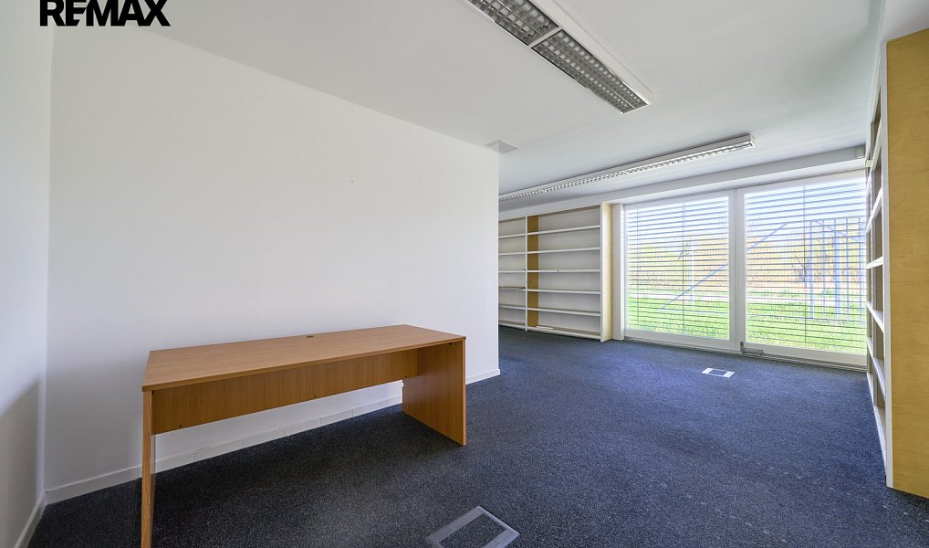 Prodej skladovacích prostor 700 m², Chroustovice – náhled fotky 15