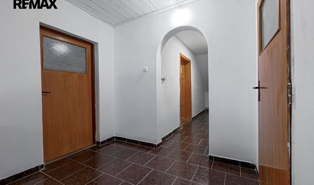 Prodej domu 252 m² s pozemkem 863 m², Krupka – náhled fotky 18