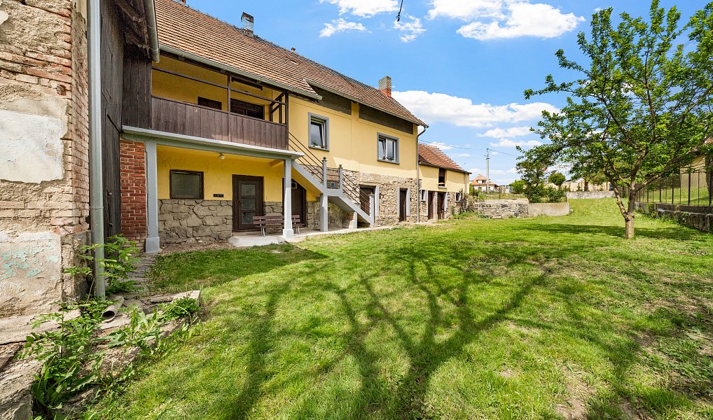 Prodej domu 64 m² s pozemkem 943 m², Bukovany – náhled fotky 2