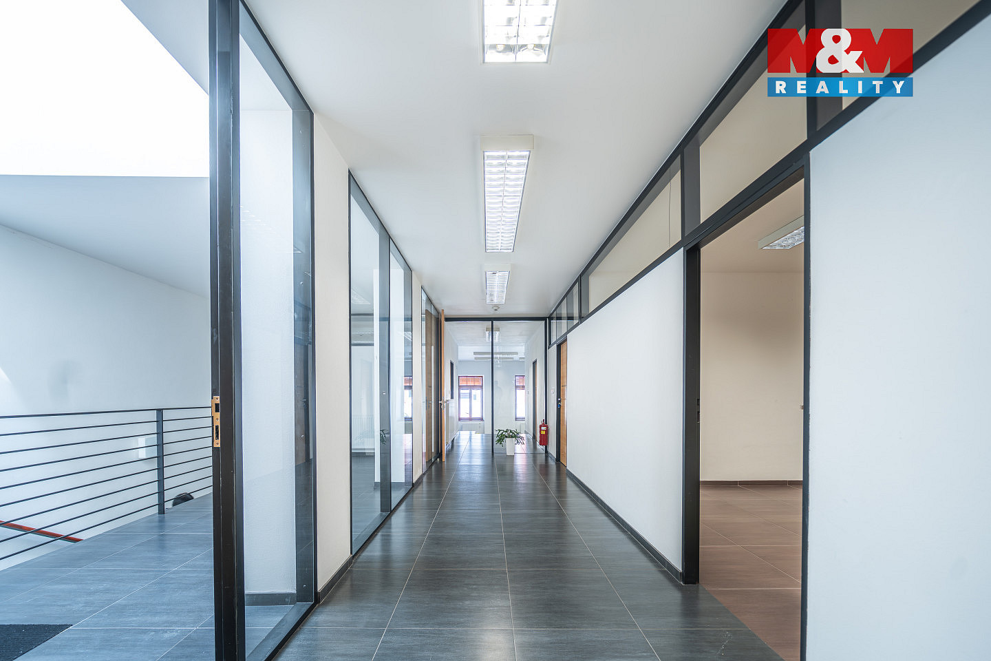 Prodej domu 801 m² s pozemkem 382 m² — photo 2