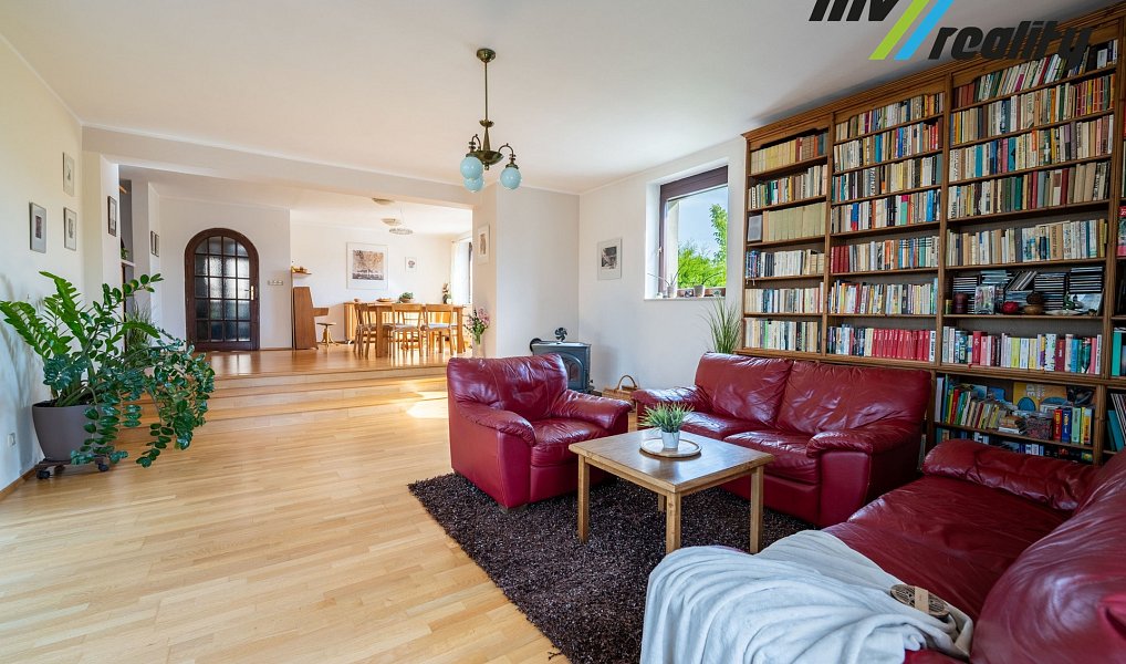 Prodej domu 271 m² s pozemkem 571 m², Lysá nad Labem – náhled fotky 7