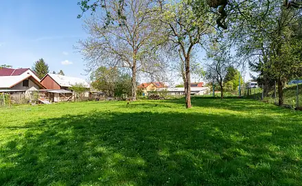 Prodej stavebního pozemku 1 068 m², Lípa, okres Zlín