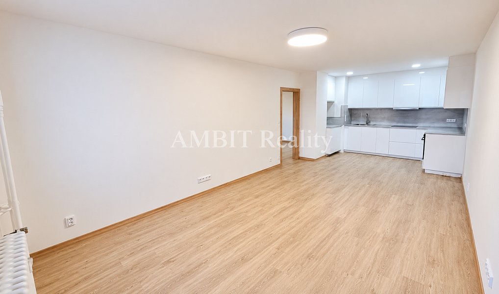 Pronájem bytu 3+kk 67 m², Praha – náhled fotky 2