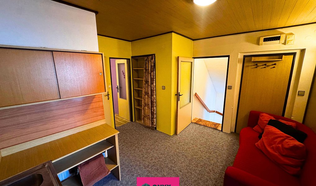Prodej domu 214 m² s pozemkem 435 m², Rousínov – náhled fotky 16
