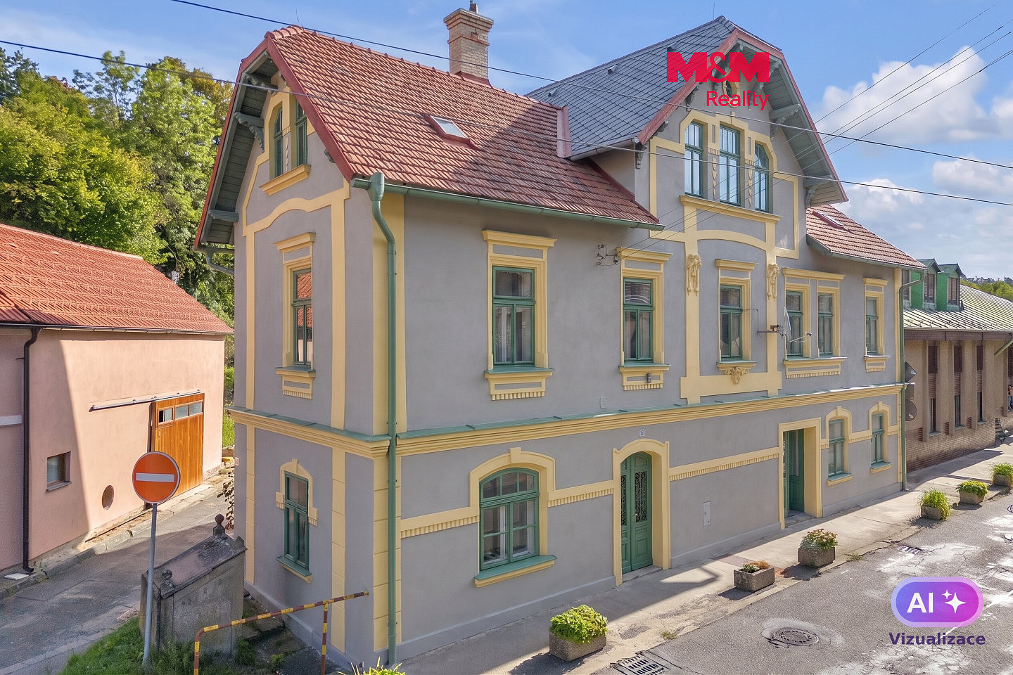 Prodej domu 500 m² s pozemkem 194 m²