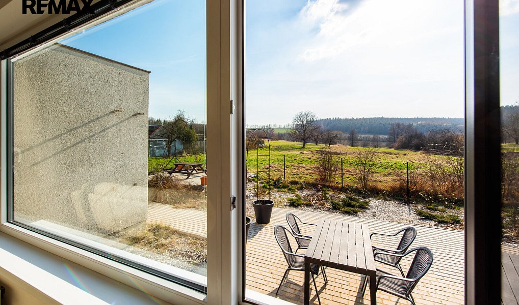 Prodej domu 200 m² s pozemkem 802 m², Šumná – náhled fotky 33