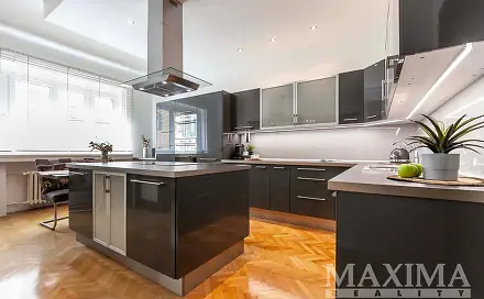Prodej bytu 3+1 89 m², Umělecká, Praha 7 - Holešovice