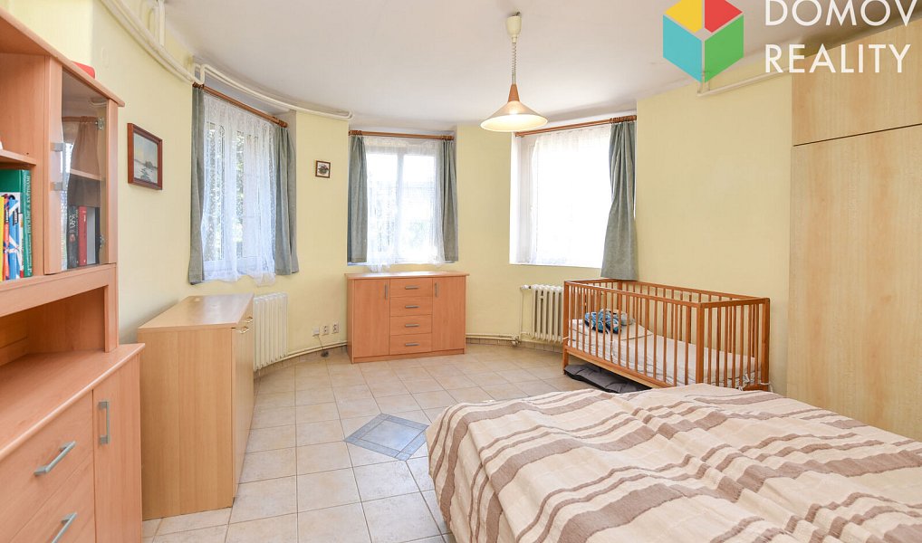 Prodej domu 220 m² s pozemkem 831 m², Beroun – náhled fotky 28